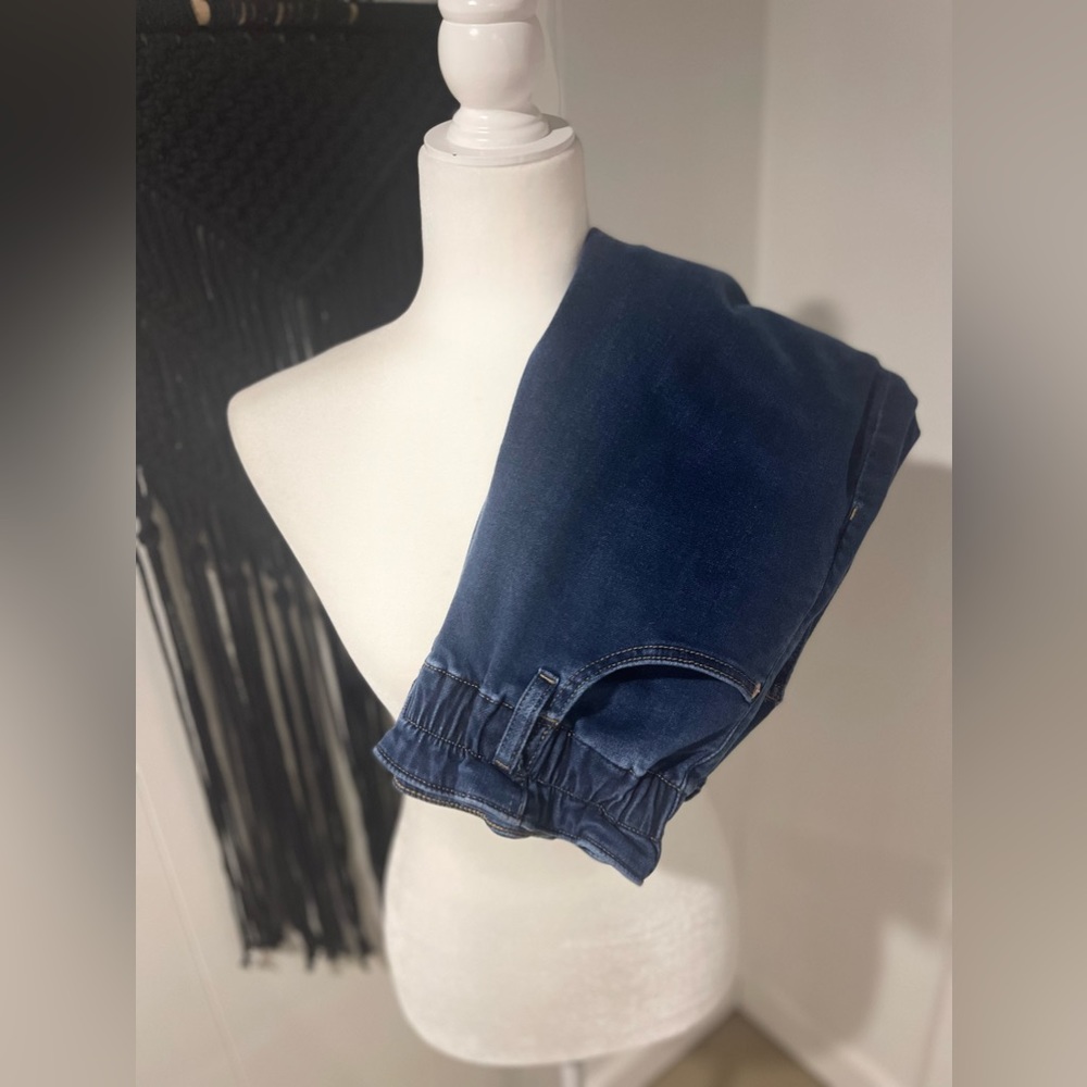 Waist-bag Jeans